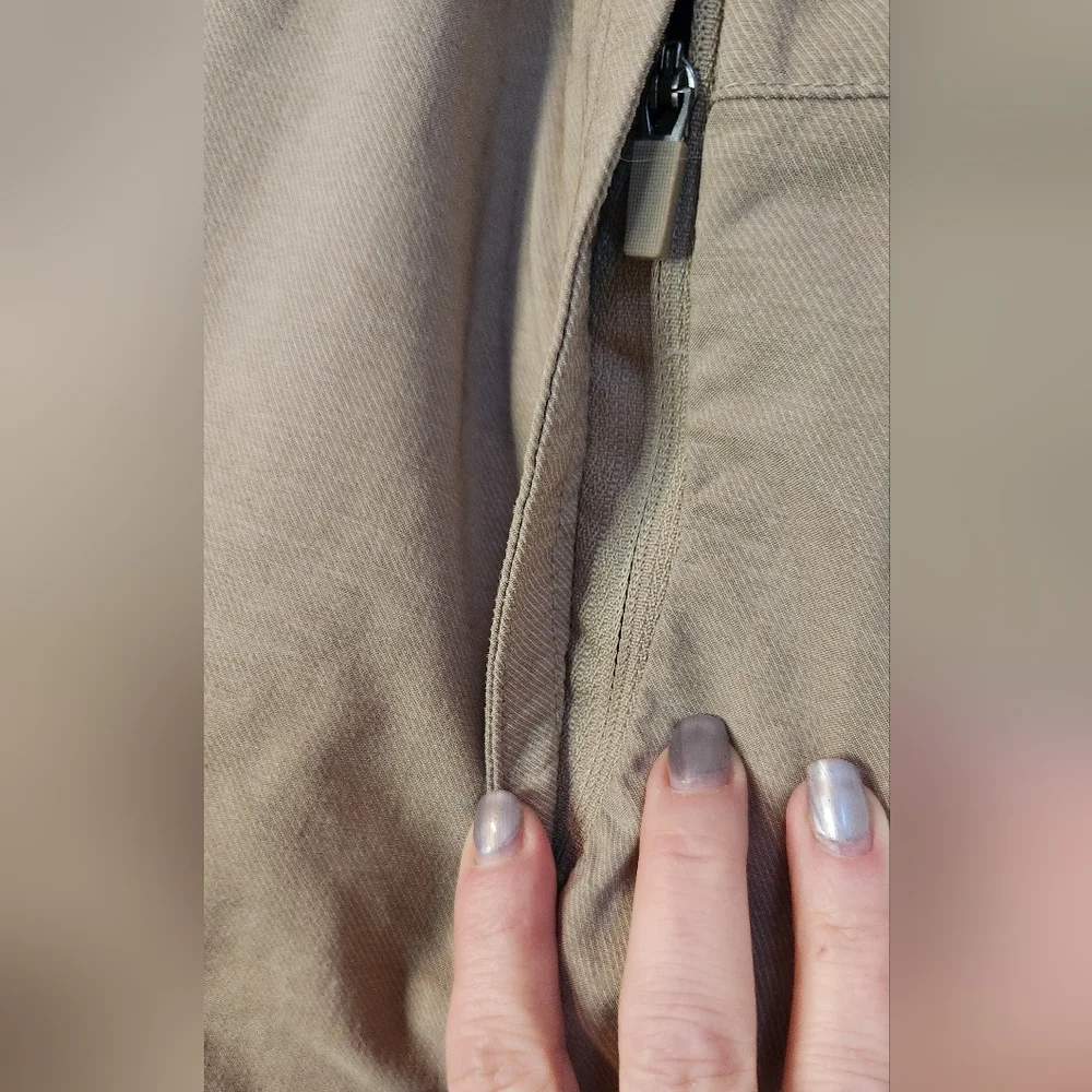 Voyager Men's Tan Shorts, Size‎ XL